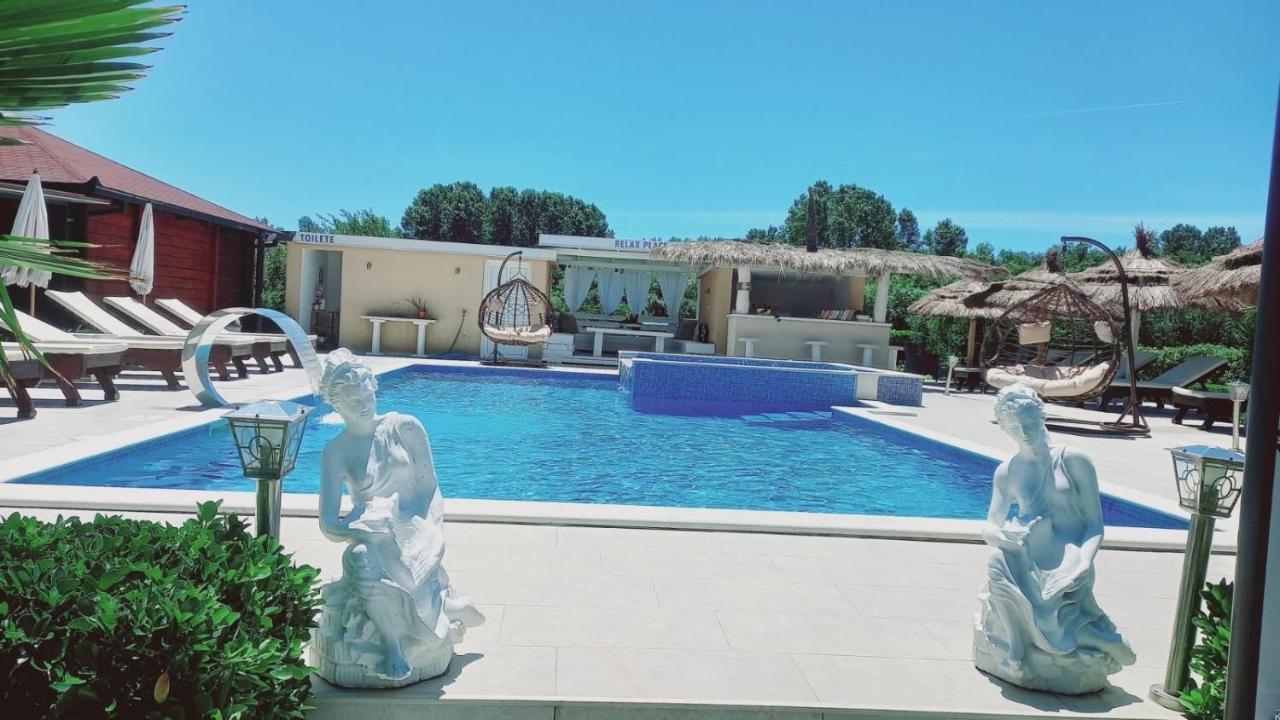 Christopher'S Apartments أولتْسي المظهر الخارجي الصورة